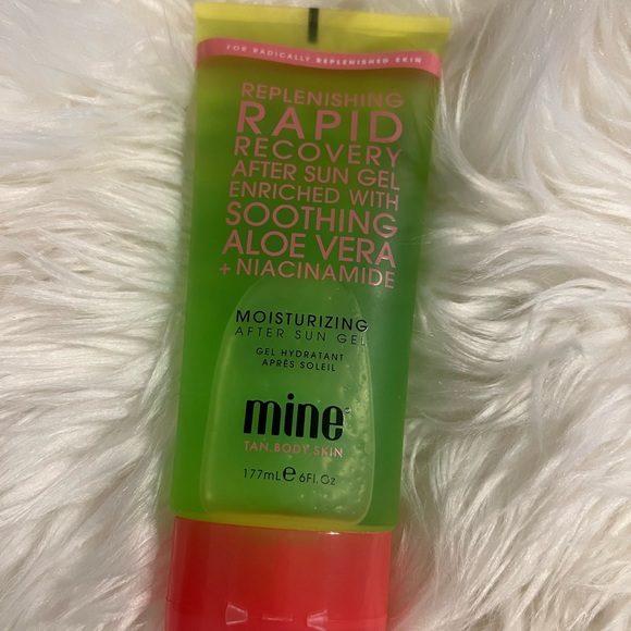 Moisturizing after sun gel - Picture 2 of 3